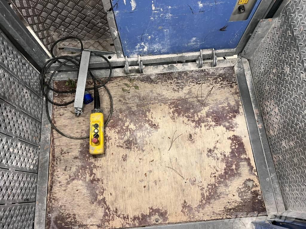 Geda 300 Z-ZP 建設用ホイスト
