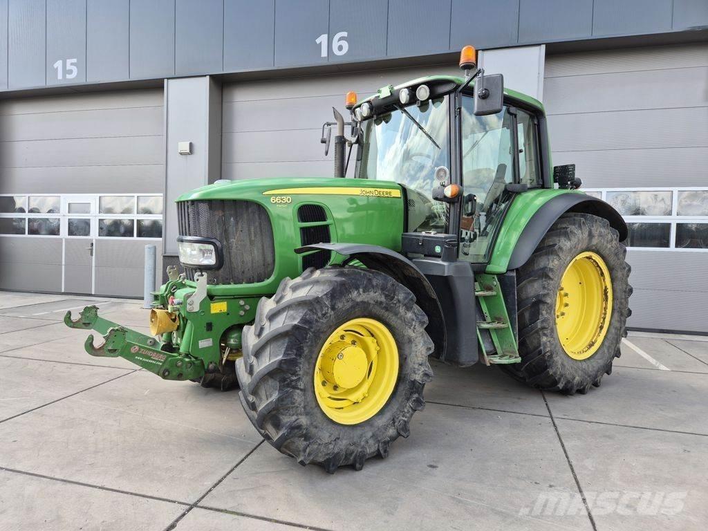 John Deere 6630 トラクター