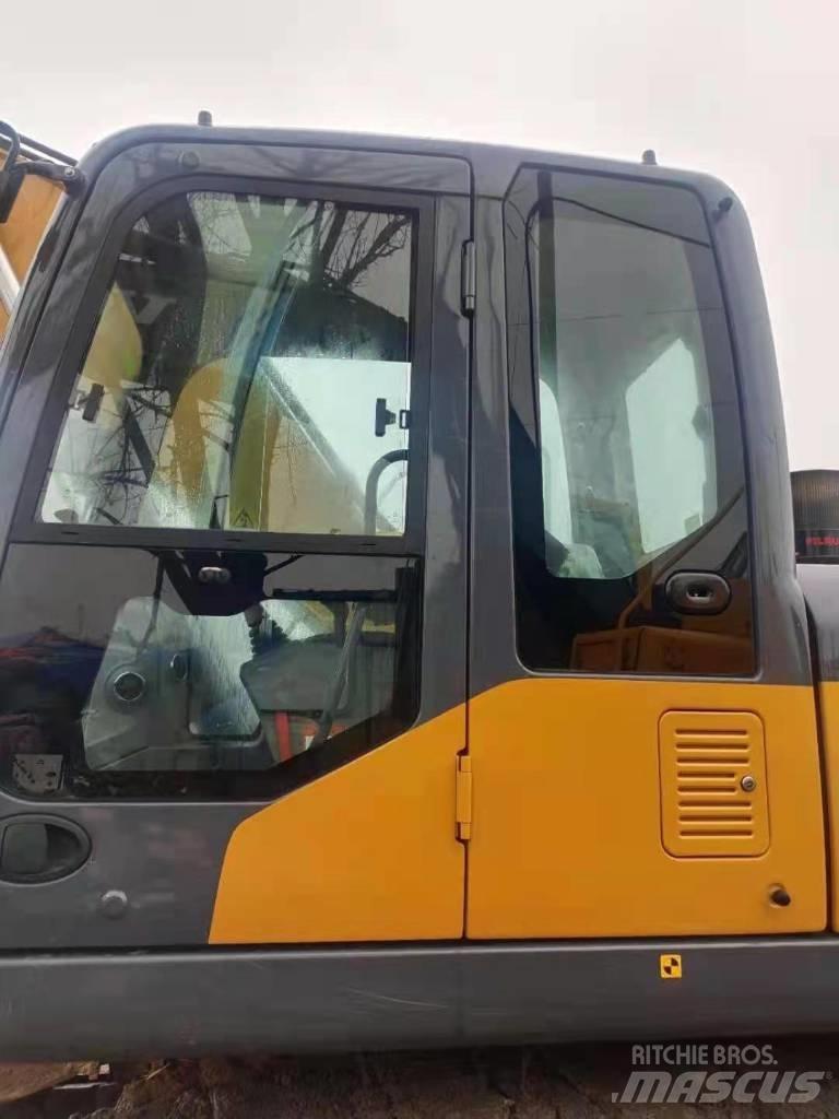 XCMG XE200DA 大型油圧ショベル12t以上（パワーショベル・ユンボ）