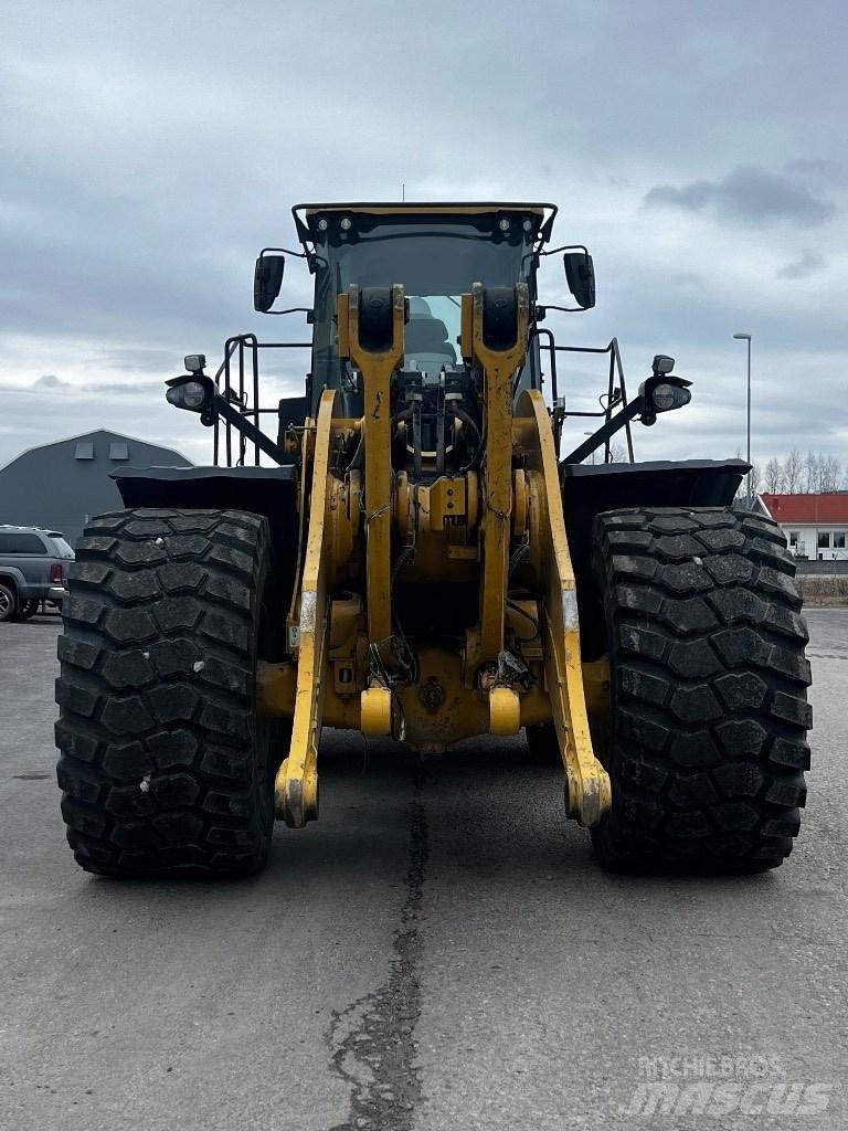CAT 982 M ホイールローダー・タイヤショベル