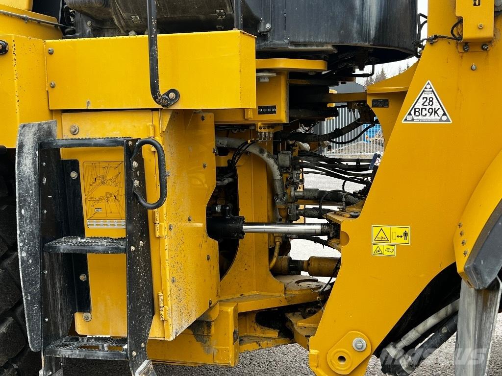 CAT 982 M ホイールローダー・タイヤショベル