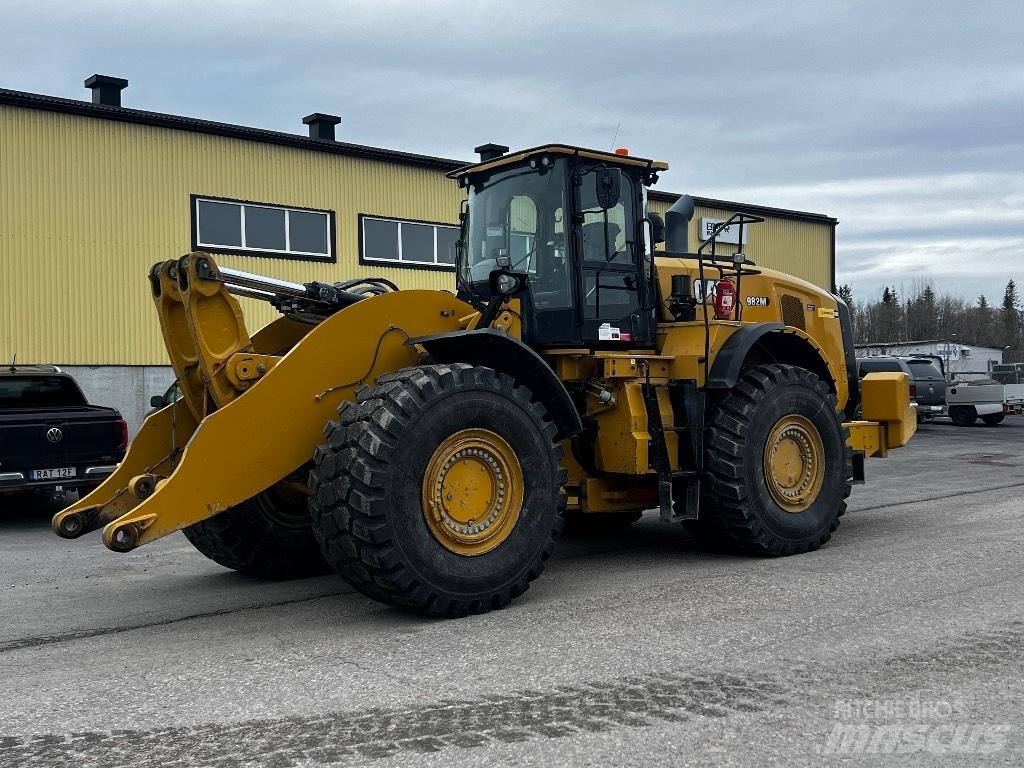 CAT 982 M ホイールローダー・タイヤショベル