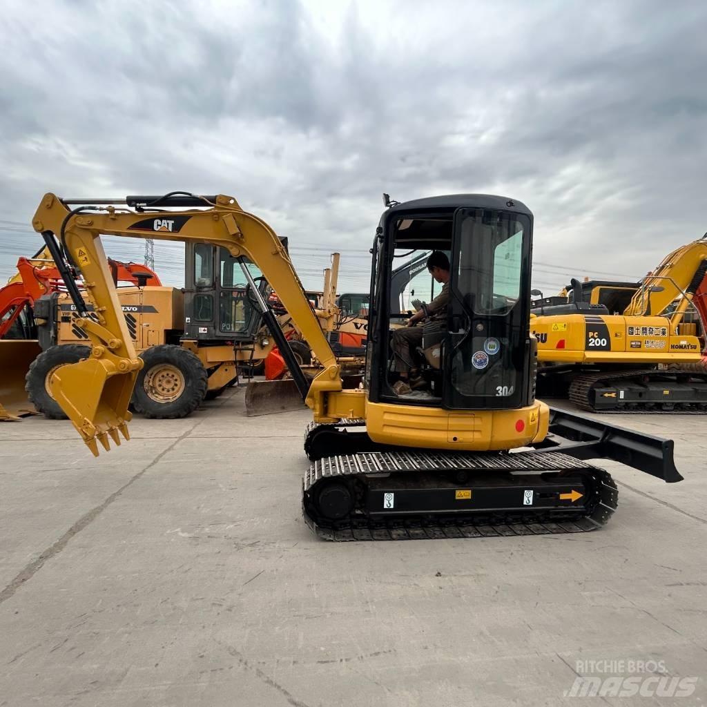 CAT 304 大型油圧ショベル12t以上（パワーショベル・ユンボ）