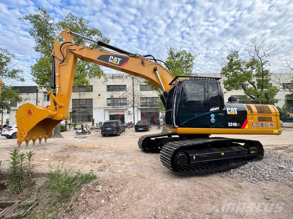 CAT 324 D 大型油圧ショベル12t以上（パワーショベル・ユンボ）