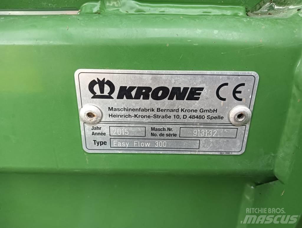 Krone Easy Flow 300 自走式フォレージハーベスター
