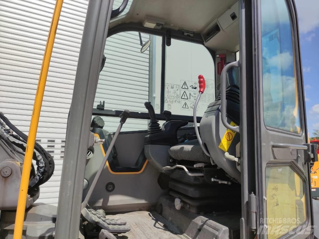 Volvo ECR 88 D 中型油圧ショベル 7ｔ-12ｔ（ユンボ・パワーショベル・バックホー）