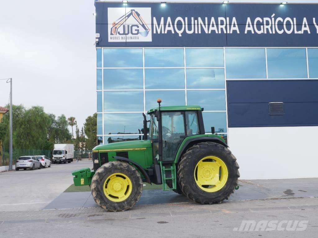 John Deere 6800 トラクター