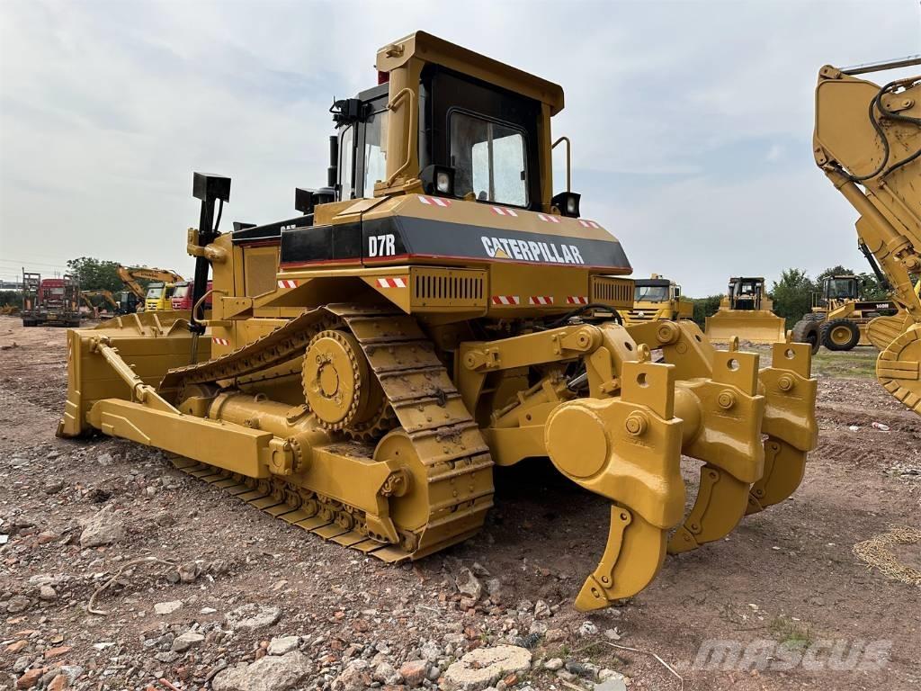 CAT D7R ブルドーザー