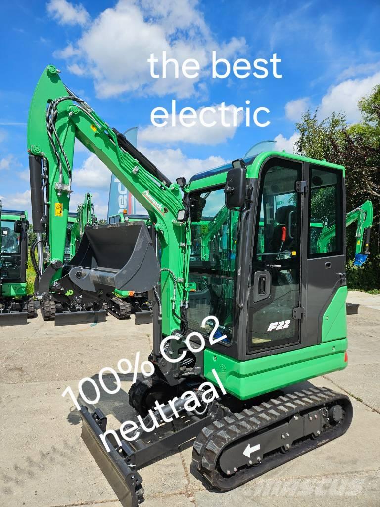 Aameck F22e ミニ油圧ショベル 7t以下（ミニユンボ・ミニディガー）