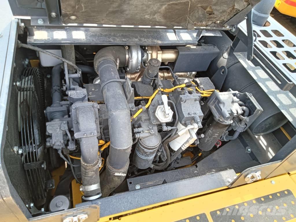 Komatsu PC 450-8 大型油圧ショベル12t以上（パワーショベル・ユンボ）