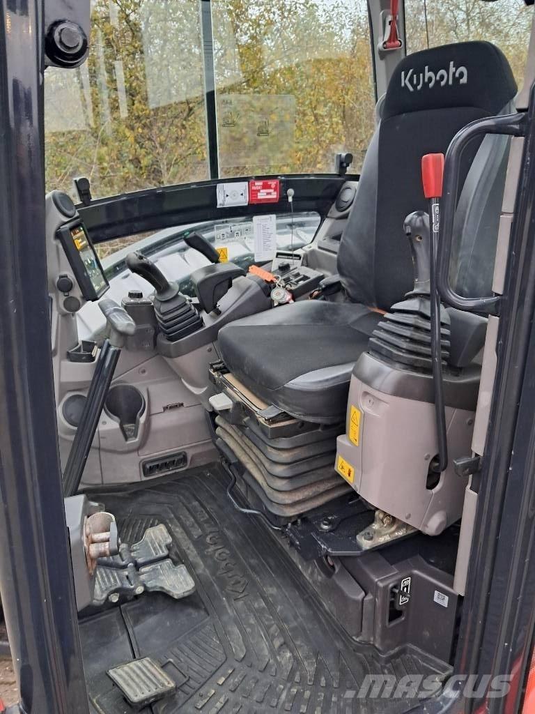 Kubota U 56-5 ミニ油圧ショベル 7t以下（ミニユンボ・ミニディガー）