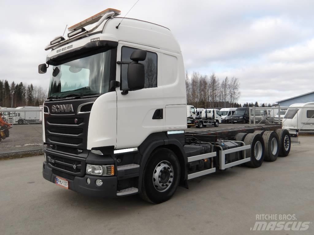 Scania R730 8x4 キャブ付きシャーシ