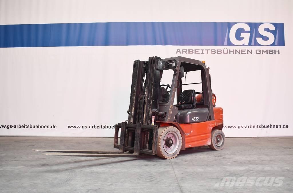 Manitou CG 30 P LPGフォークリフト