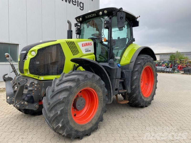 CLAAS AXION 830 トラクター