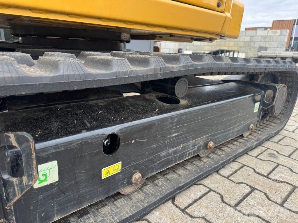 CAT 303.5 CR ミニ油圧ショベル 7t以下（ミニユンボ・ミニディガー）