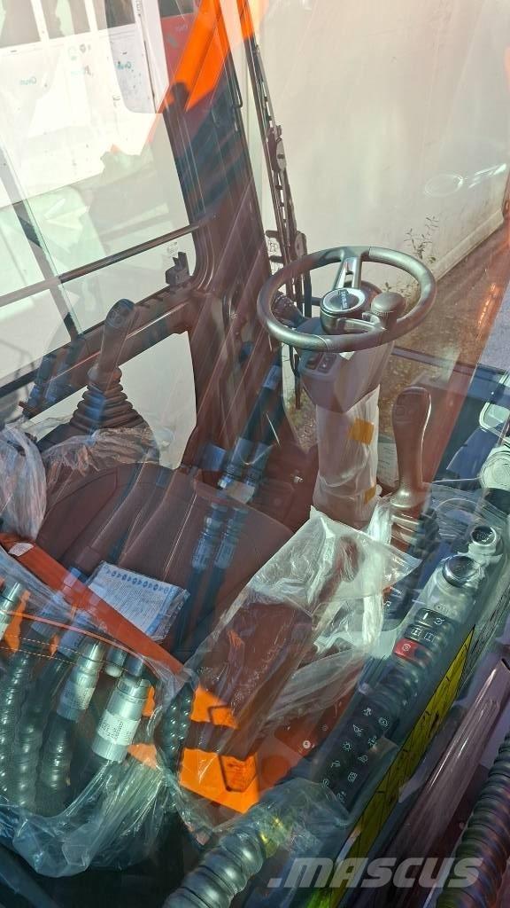 Develon DX 210 W-7 ホイール式油圧ショベル（パワーショベル・ユンボ・バックホー）