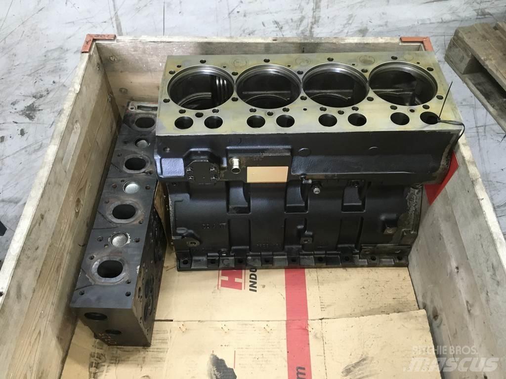 Agco 44 AWF PARTS エンジン
