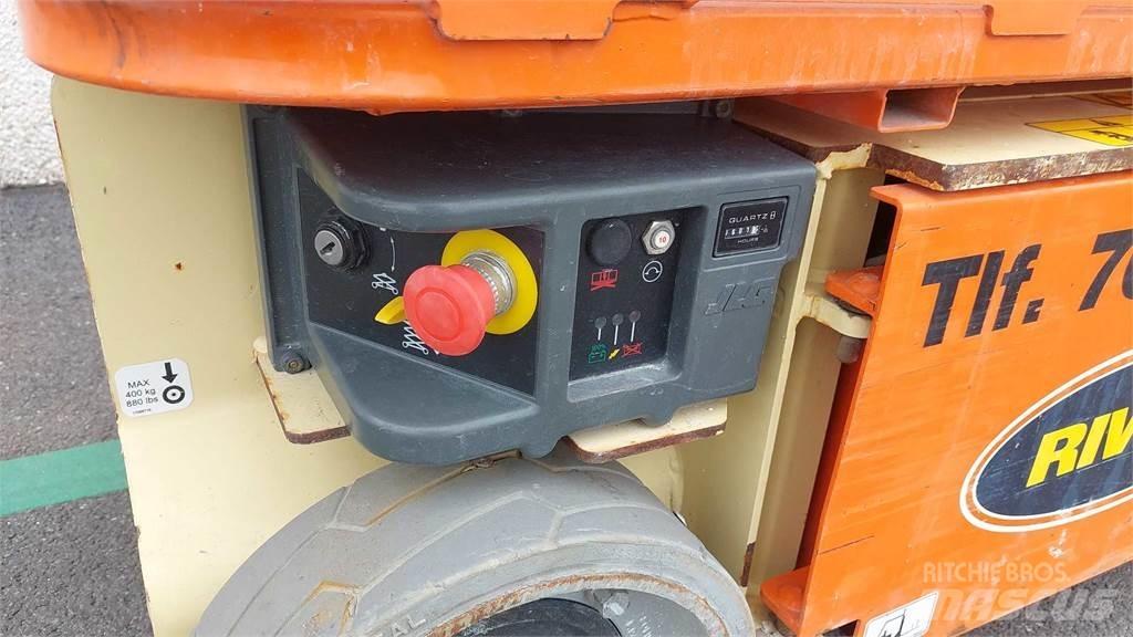 JLG 1230ES その他リフトとプラットフォーム