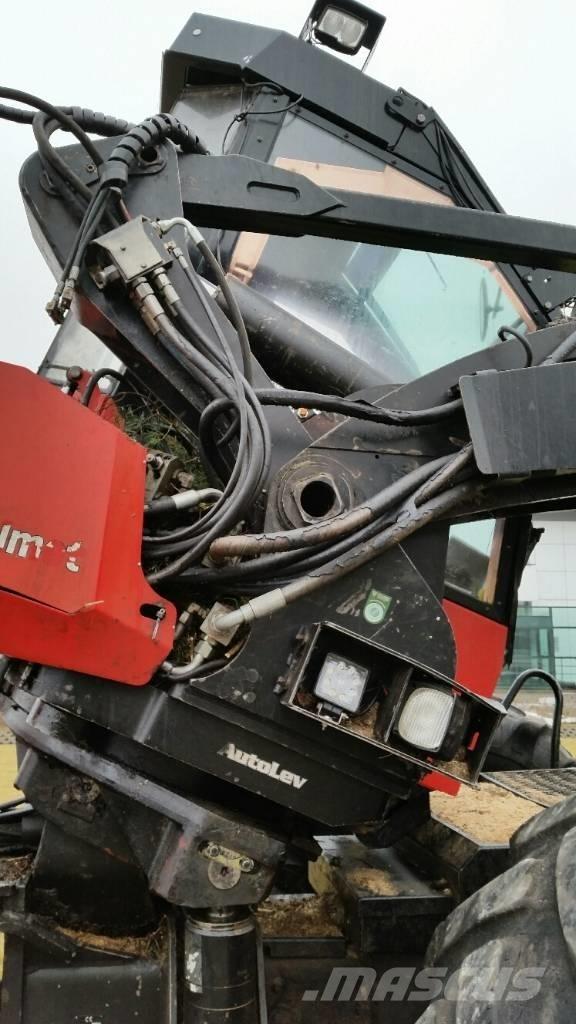 Valmet 901 ハーベスター