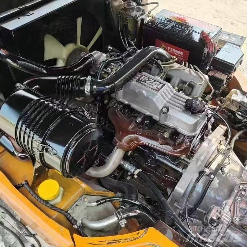 Toyota FD 30 ディーゼル・軽油