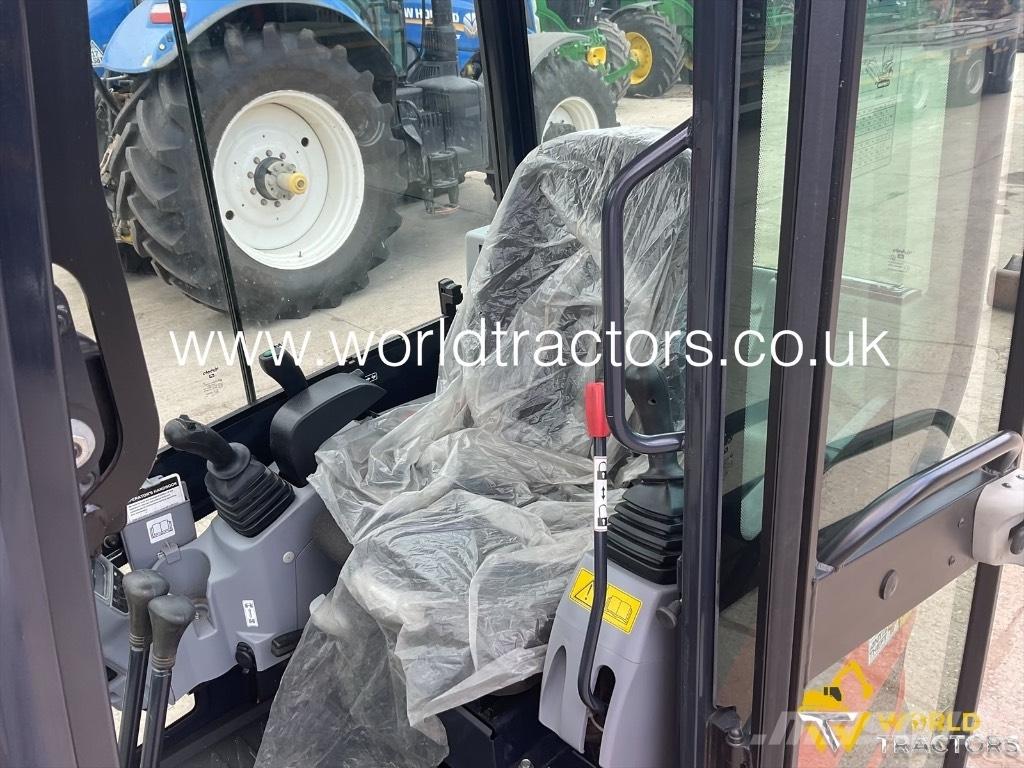 Kubota KX 019-4 ミニ油圧ショベル 7t以下（ミニユンボ・ミニディガー）