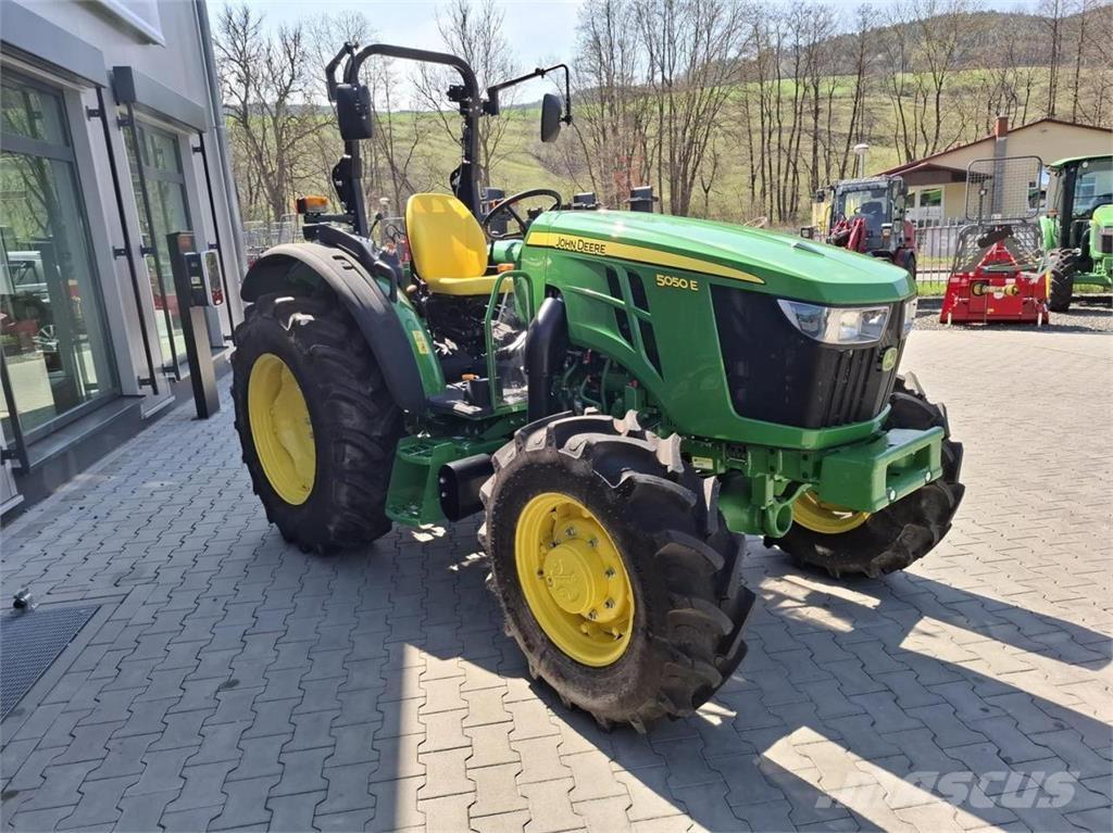 John Deere 5050E トラクター
