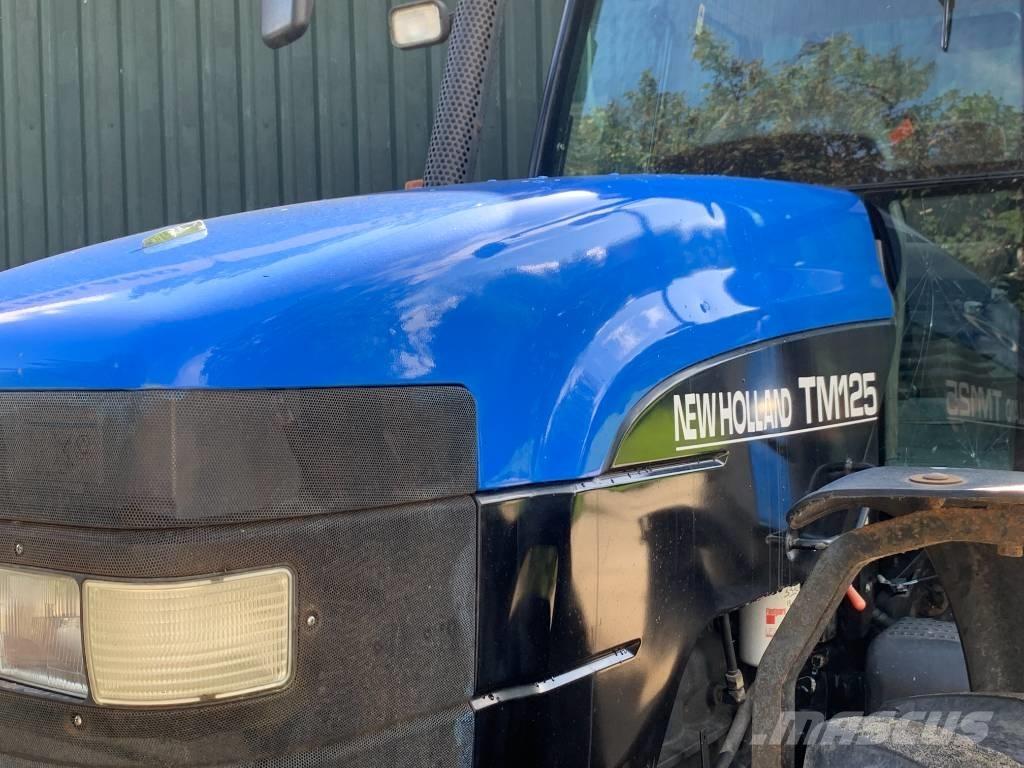 New Holland TM 125 トラクター