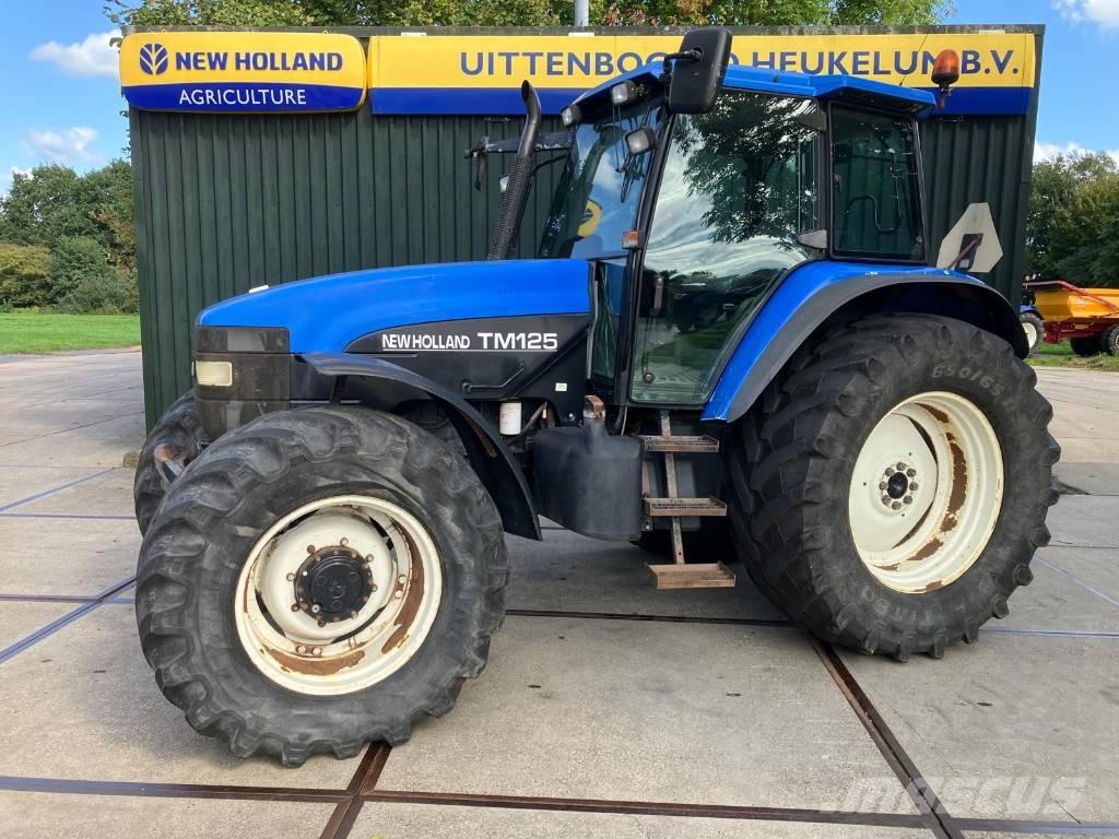 New Holland TM 125 トラクター