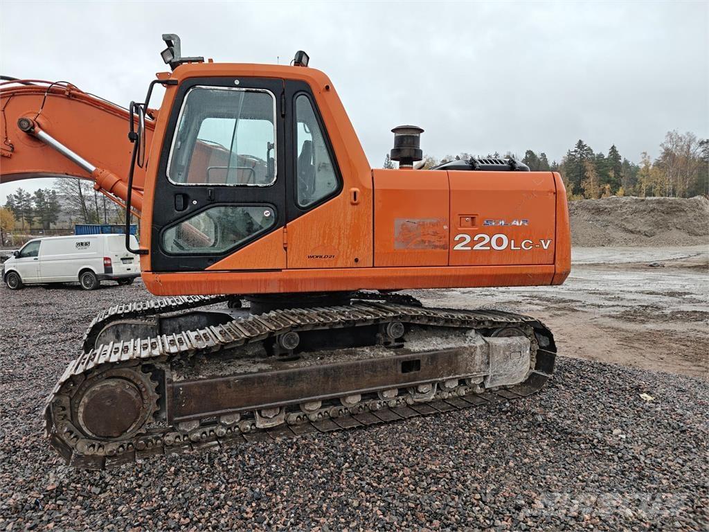 Daewoo 220 LC-V 大型油圧ショベル12t以上（パワーショベル・ユンボ）