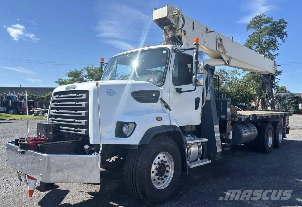 Terex BT 4792 クレーントラック、ユニック車