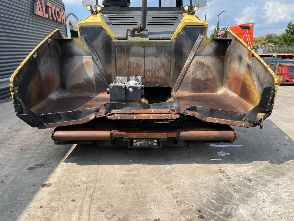 Bomag BF 700 C-2 アスファルトフィニッシャ