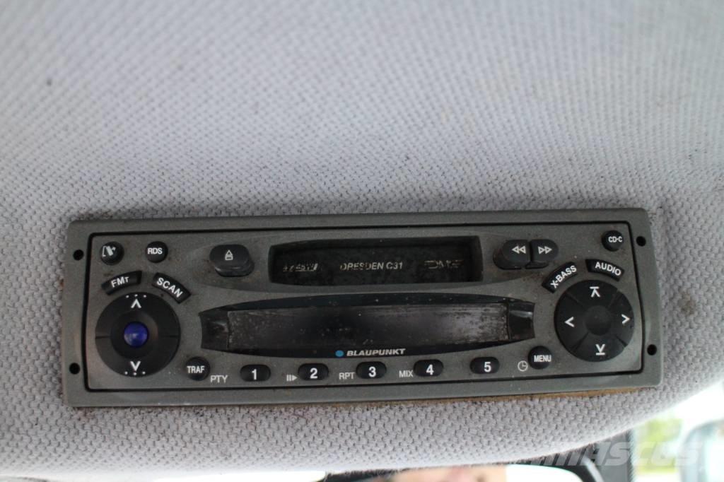 Valtra 700 トラクター