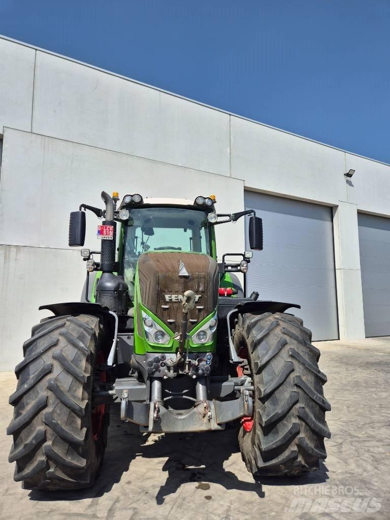 Fendt 826 Profi トラクター