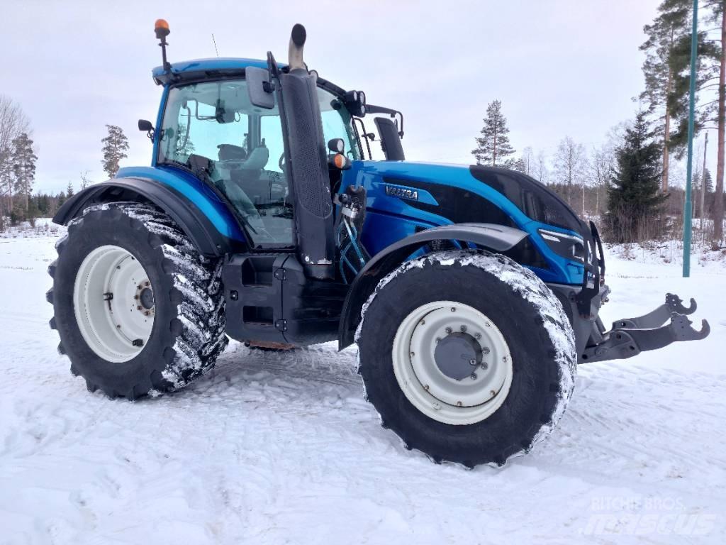 Valtra T 174 VERSU トラクター