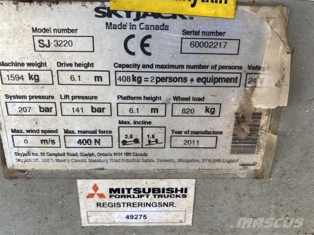 SkyJack SJ3219 シザースリフト