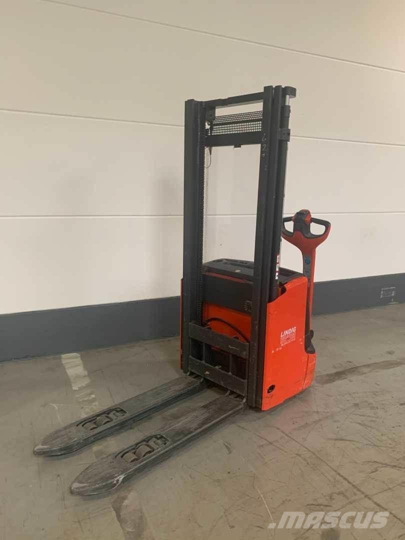 Linde L12I 自走式スタッカー