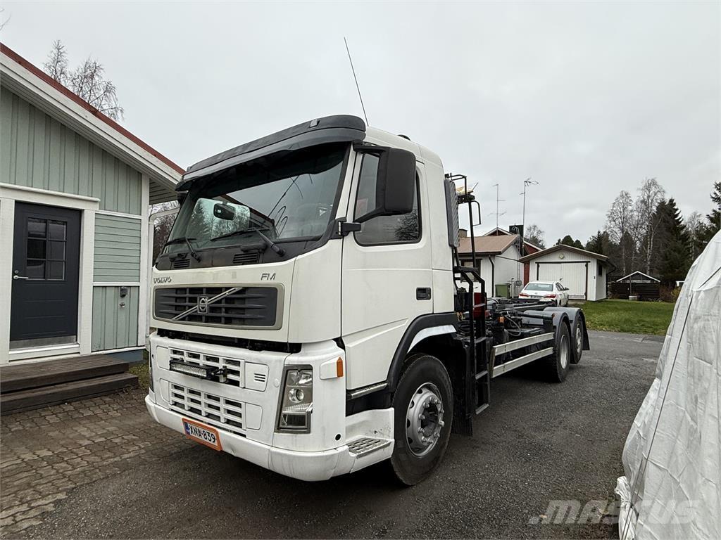 Volvo FM12 6x2 アームロール