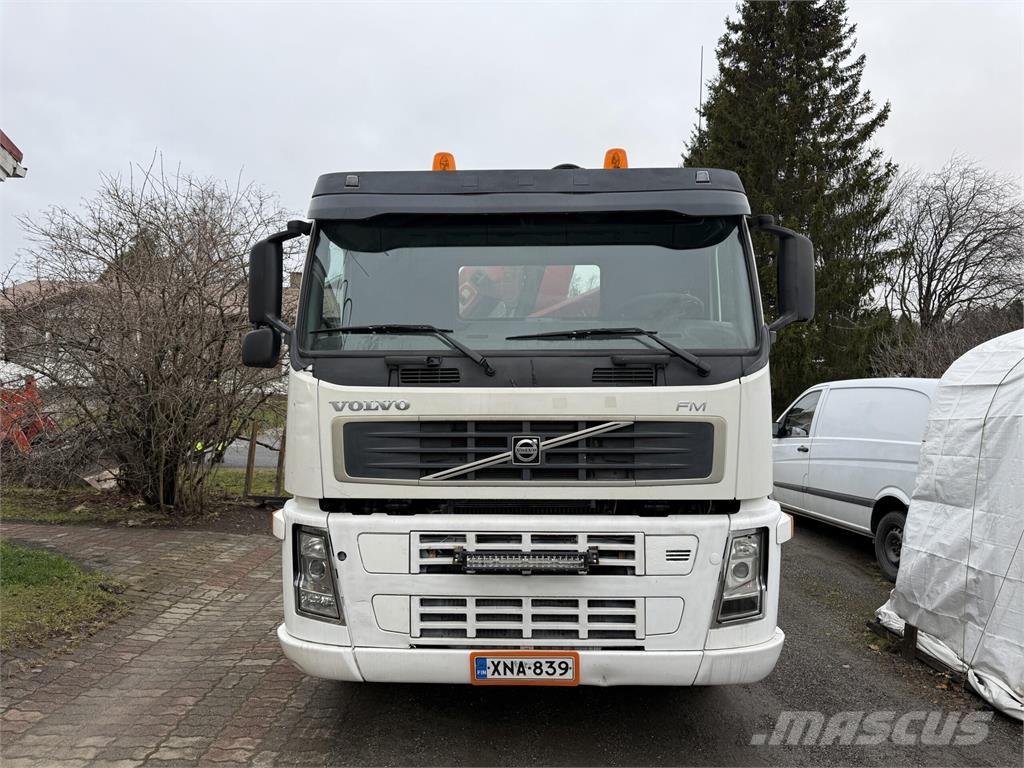 Volvo FM12 6x2 アームロール