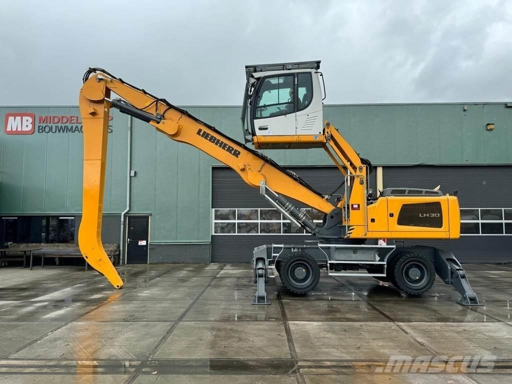 Liebherr LH 30 M 廃棄物／工業産廃処理機