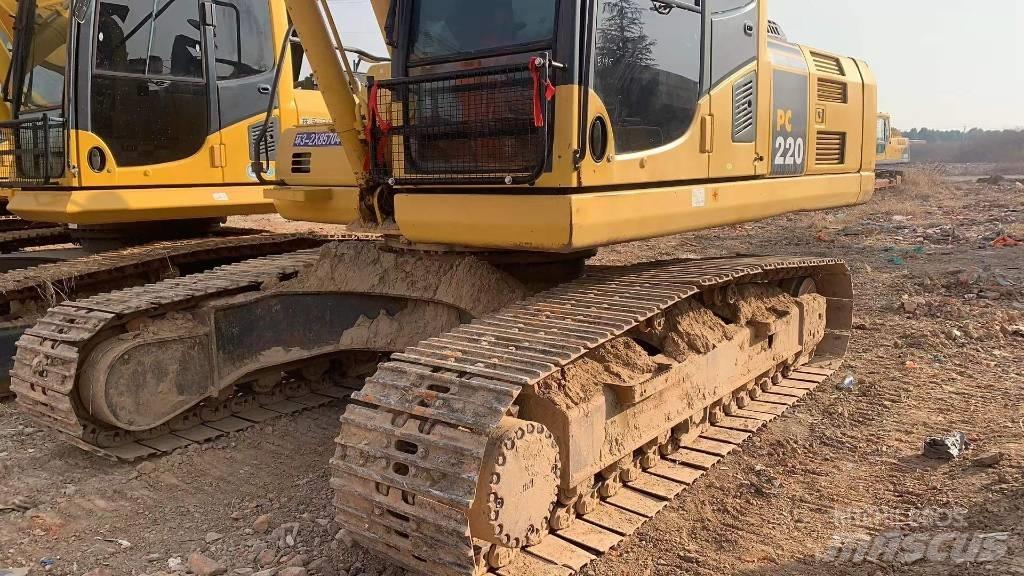 Komatsu PC 220 大型油圧ショベル12t以上（パワーショベル・ユンボ）