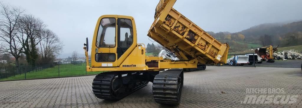 Komatsu CD 60 R キャリアダンプ