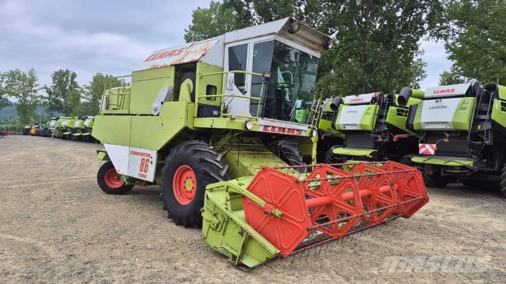 CLAAS Dominator 86 コンバイン