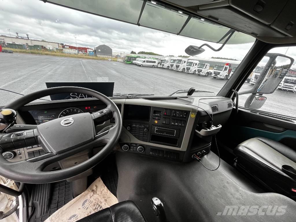 Volvo FM 6X2 スキップローダートラック