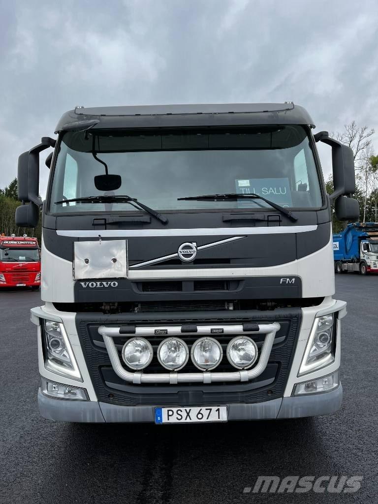 Volvo FM 6X2 スキップローダートラック