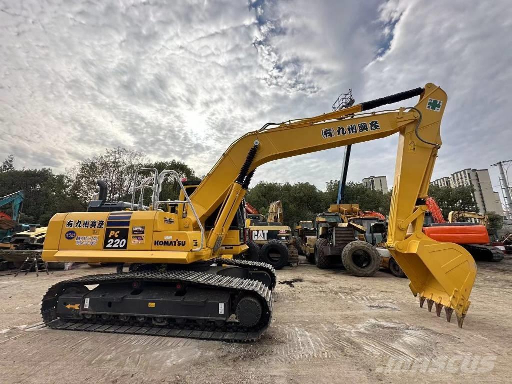 Komatsu PC 220 大型油圧ショベル12t以上（パワーショベル・ユンボ）