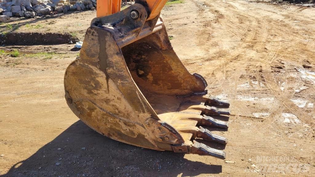 Doosan DX 225 LCA 大型油圧ショベル12t以上（パワーショベル・ユンボ）