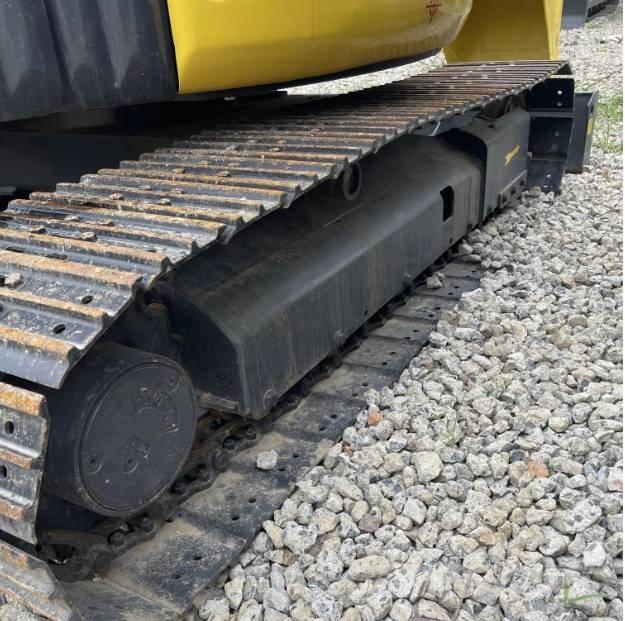 Komatsu PC 55 MR ミニ油圧ショベル 7t以下（ミニユンボ・ミニディガー）