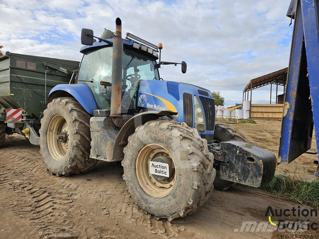 New Holland T 8040 トラクター