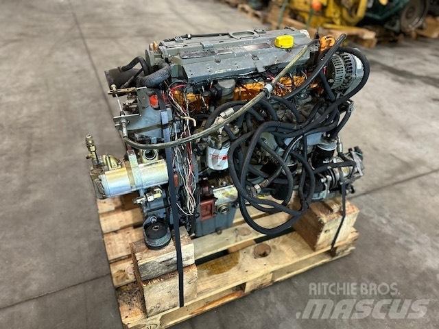 Deutz BF4M1013 86 KW エンジン
