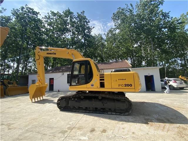 Komatsu PC200-7 大型油圧ショベル12t以上（パワーショベル・ユンボ）